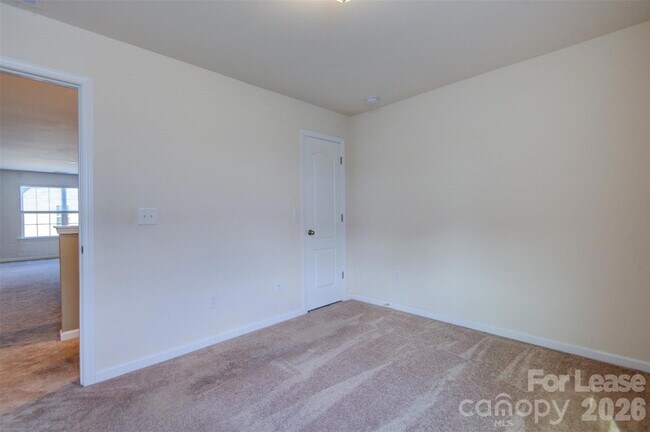 Building Photo - 16125 Hammersmith Farm Dr