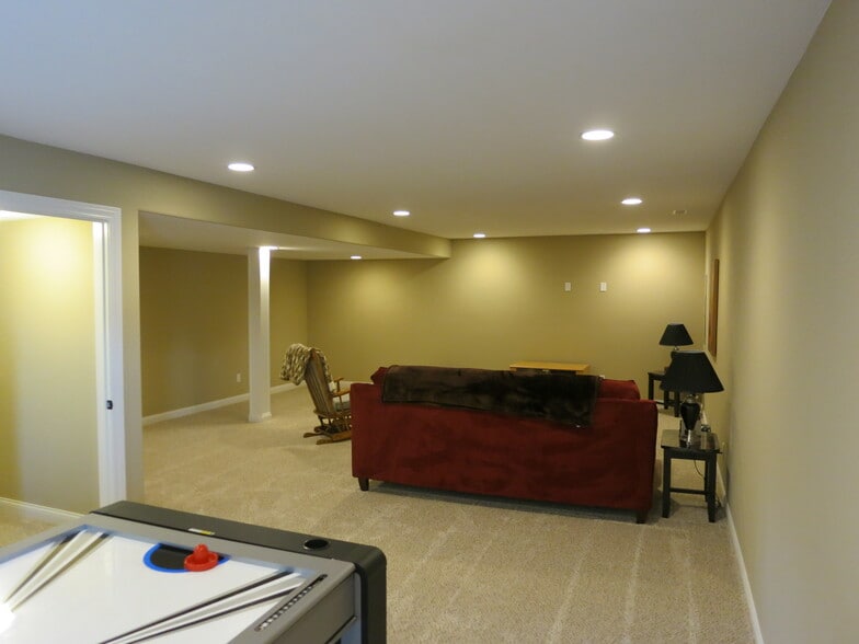 Huge basement rec-room - 1906 English Oak