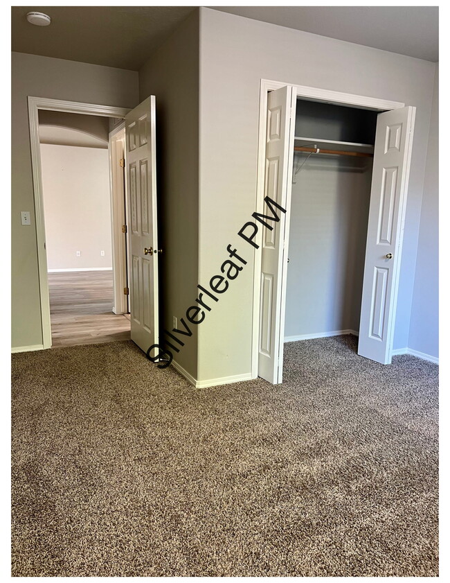 Building Photo - 2095 W Swallowtail Pl