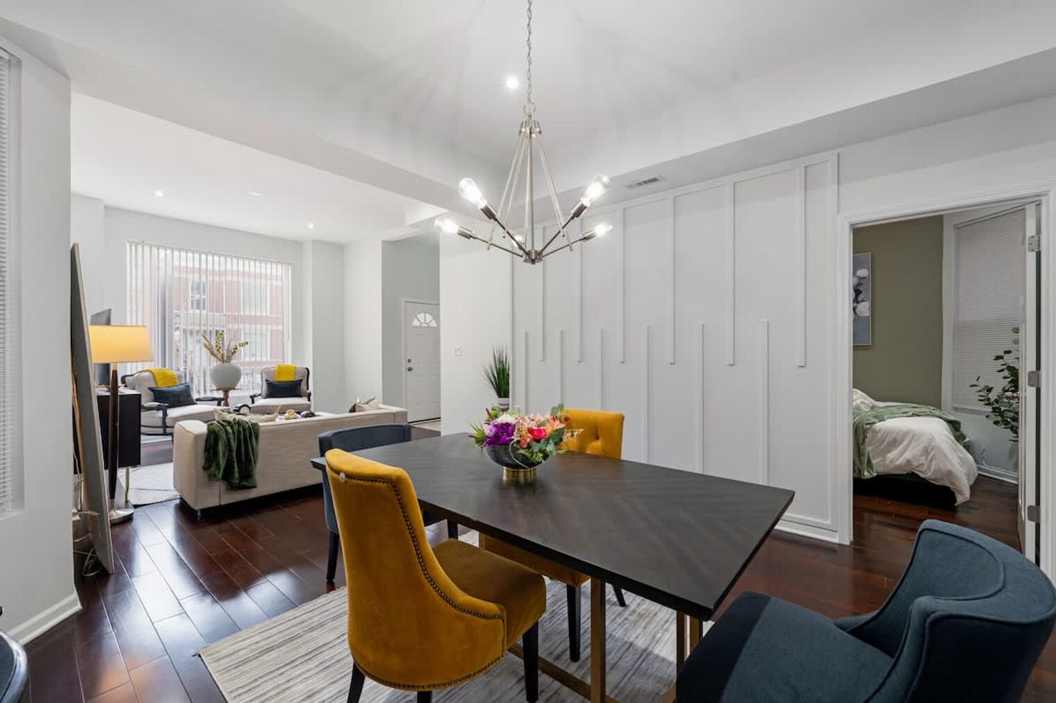 Building Photo - 2851 W Wilcox St