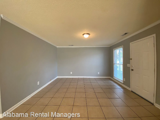 Building Photo - 4419 Torrance Dr NW