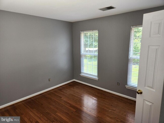 Building Photo - 4893 Frishman Ct