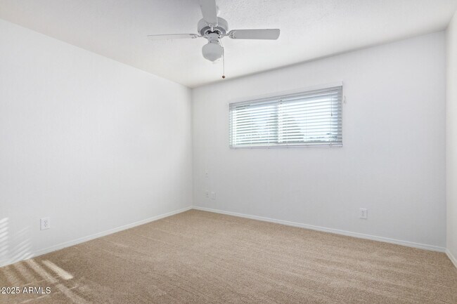 Building Photo - 2522 S Mulberry