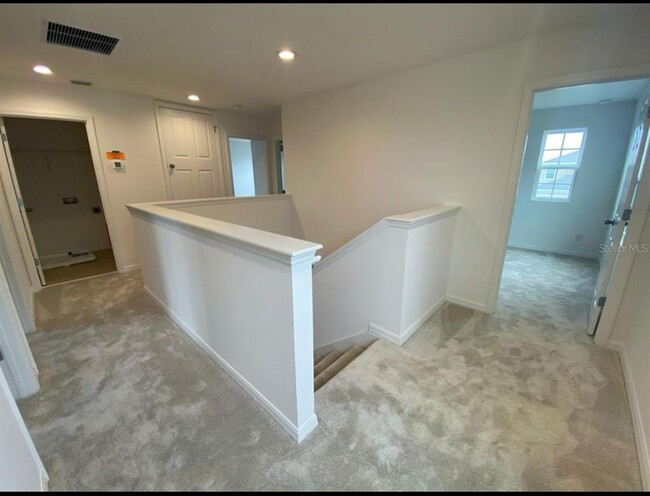 Building Photo - 900 Scrub Oak Hammock Rd