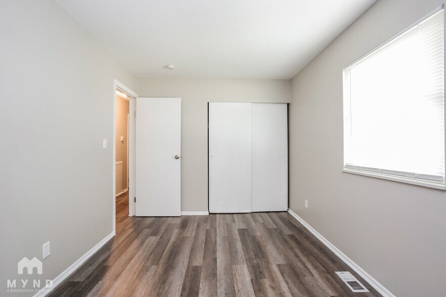 Building Photo - 2158 Easthaven Dr