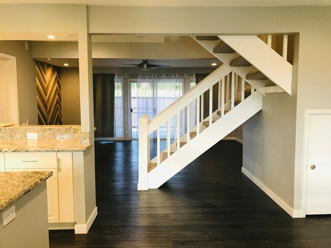 Building Photo - 94 Anania Dr