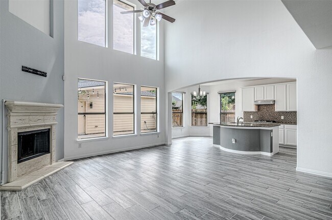 Building Photo - 6219 St Rosalia Dr