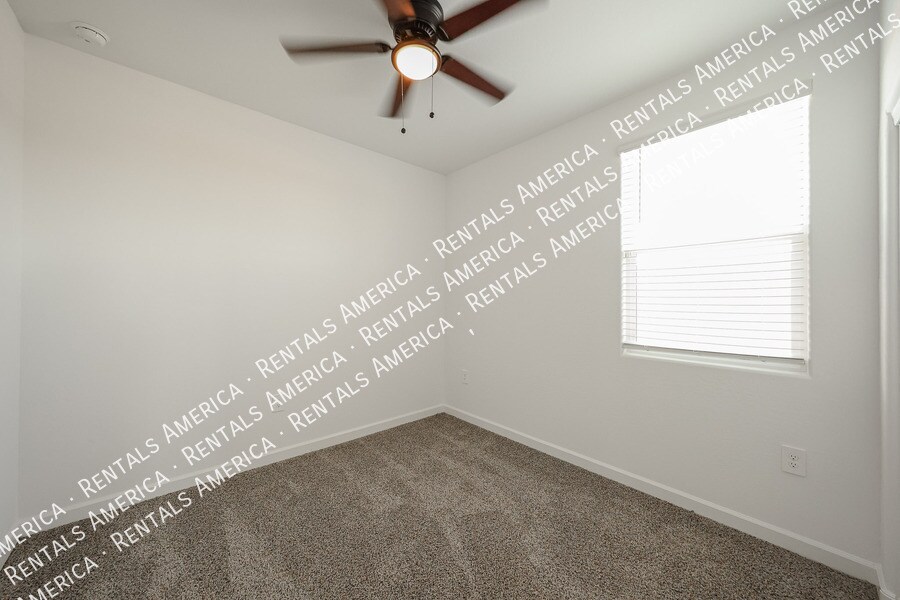 Building Photo - 38060 W Frascati Ave