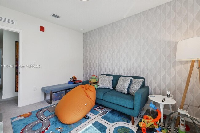 Building Photo - 8001 NW 41st St