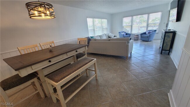 Building Photo - 1827 SE 41st St