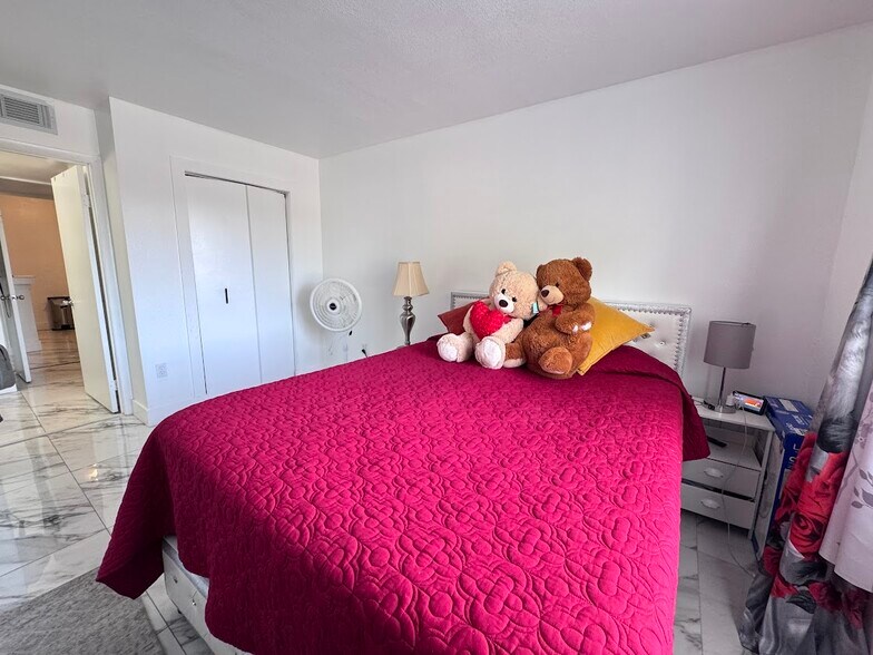 Building Photo - 15241 SW 80th St