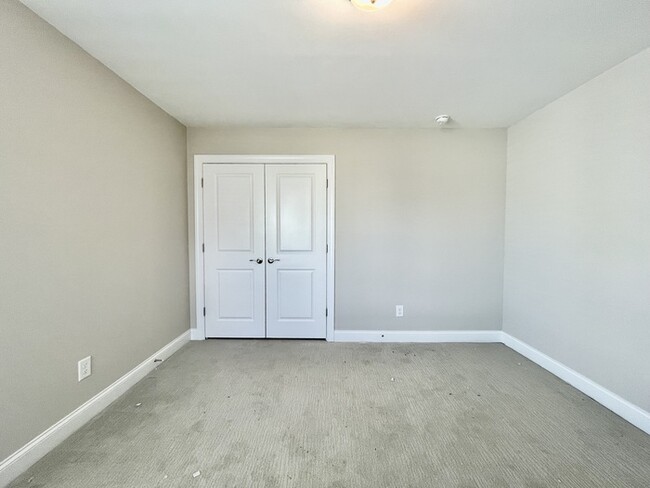 Building Photo - 1624 Clayfire Dr.