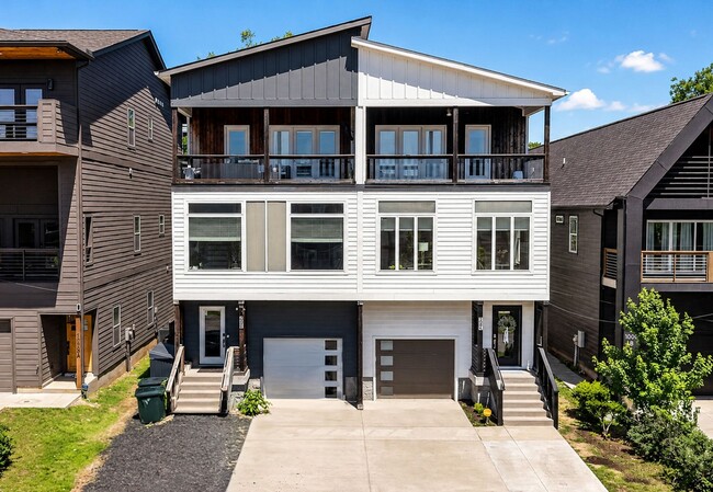 Building Photo - 1007 Alice St