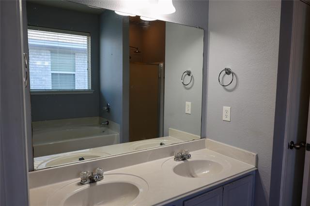 Building Photo - 6436 Waterhill Ln