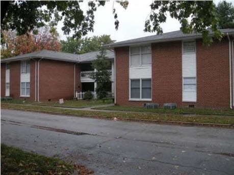 Primary Photo - 304 Shelby St