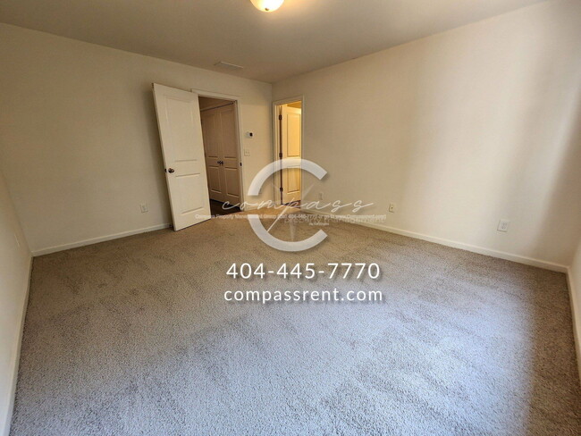 Building Photo - 2349 Camden Oak Way