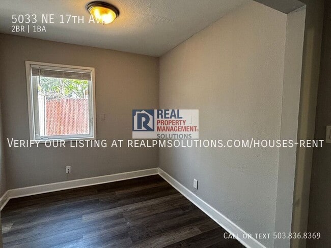 Building Photo - 5033 NE 17th Ave