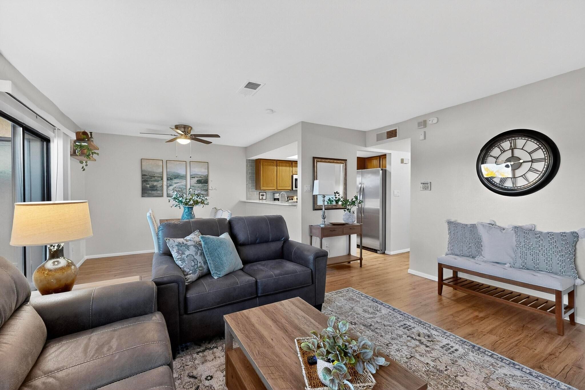 Building Photo - 6093 McKinney Dr NE