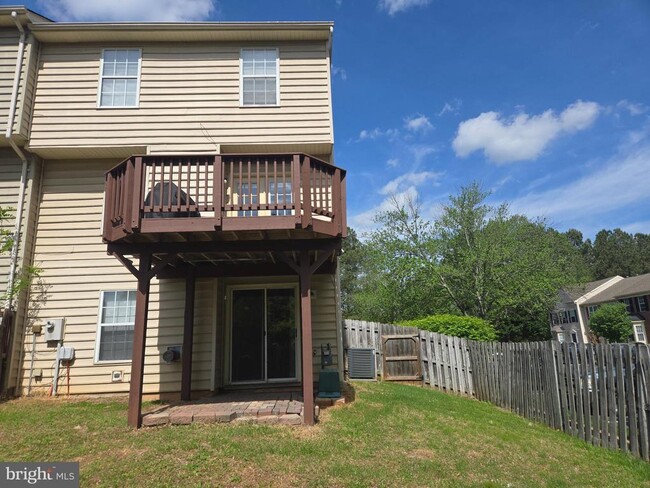 Building Photo - 206 Park Brook Ct