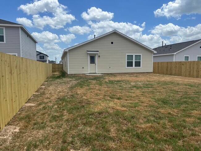 Building Photo - 59 Road 51026 Cleveland TX  77327