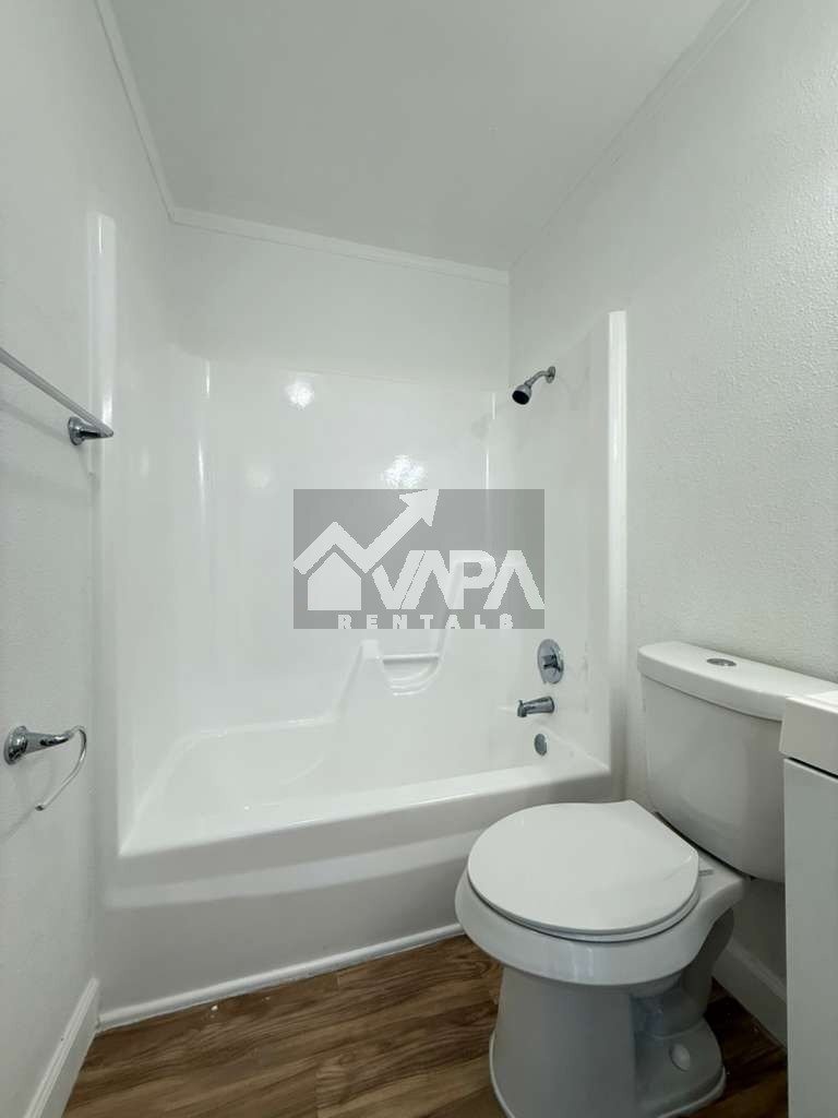 Building Photo - 7210 Glen Cross Dr
