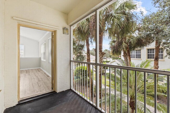 Building Photo - 559 SE Prescott Pl