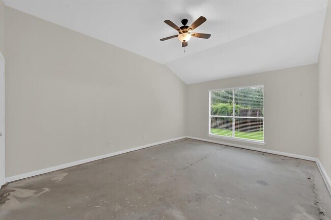 Building Photo - 22727 Bridgewater Dr