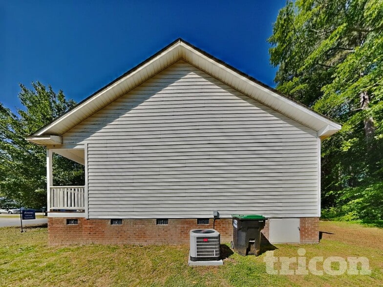 Building Photo - 119 Cambridge Elm Dr