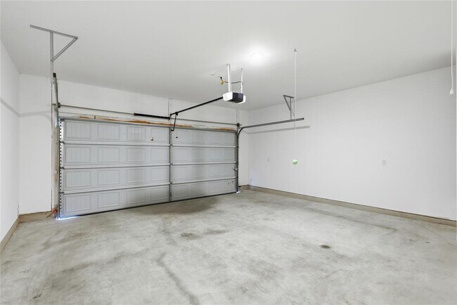 Building Photo - 209 Thurman Holt Rd