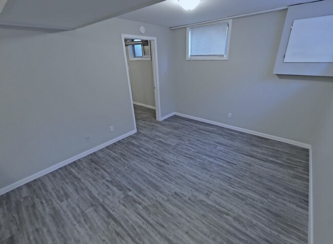 Building Photo - 726 Randle St