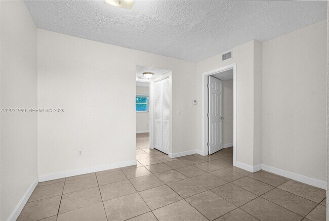 Building Photo - 400 NW 65th Ave