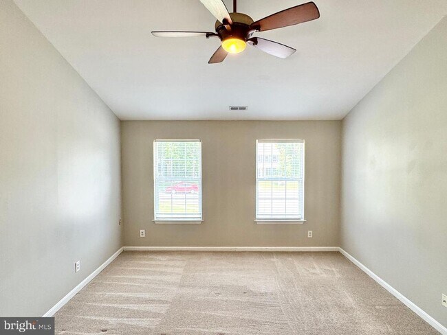 Building Photo - 16 Westchester Ct