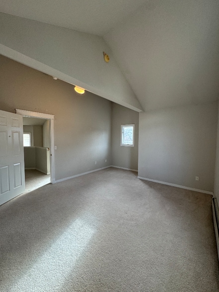 Building Photo - 2025 Mathews St