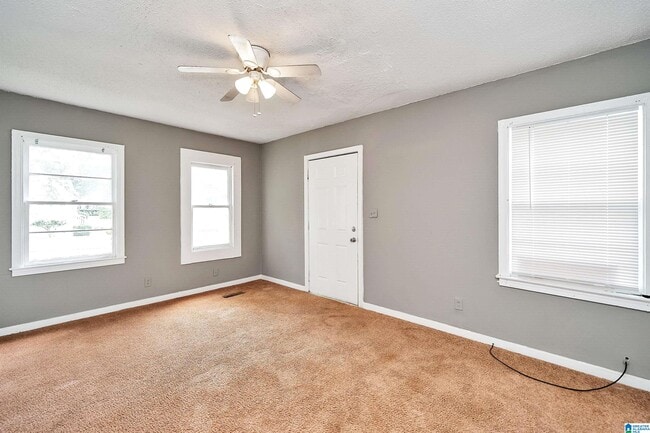 Building Photo - 1272 Meadow Ln