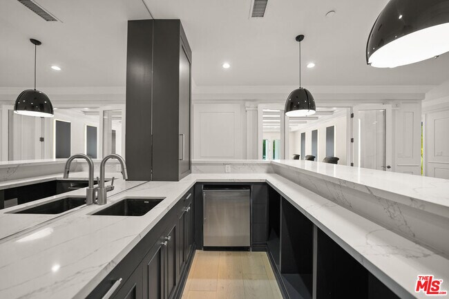 Building Photo - 11730 Stonehenge Ln