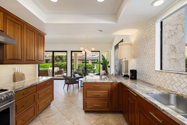Building Photo - 44837 Oro Grande Cir
