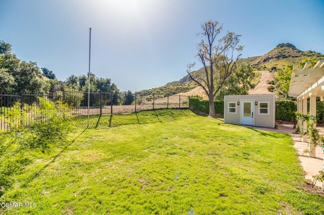 Building Photo - 6823 Castle Peak Dr