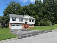Building Photo - 129 Meadowlark Drive