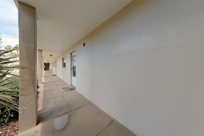 Building Photo - 10215 Regal Dr