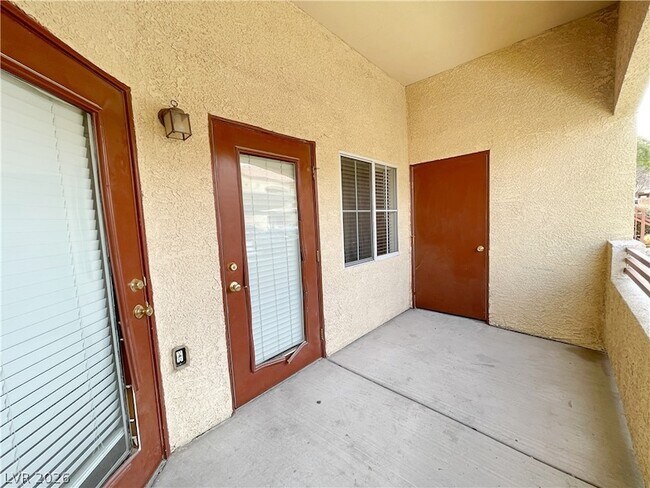 Building Photo - 6160 Rumrill St