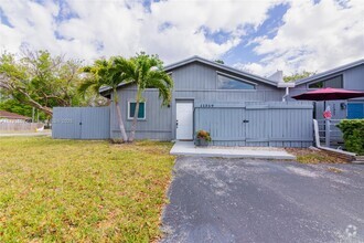 Building Photo - 11359 SW 112th Cir Ln N