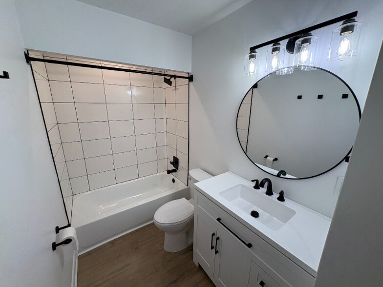 Building Photo - 13319 McCracken Rd