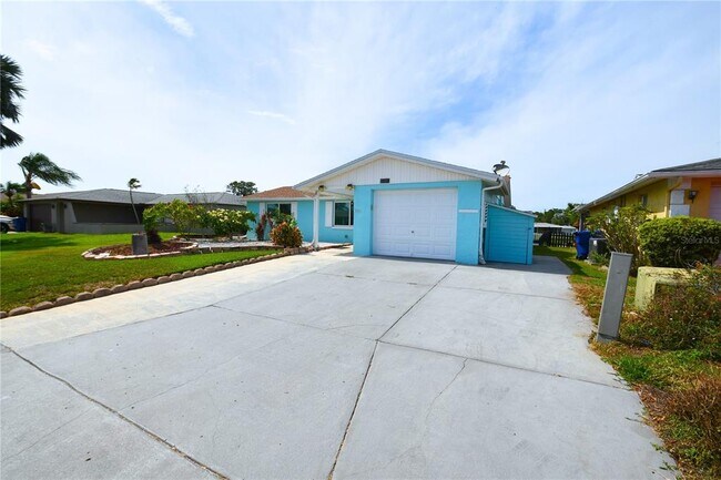 Building Photo - 3839 Star Island Dr