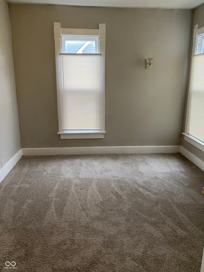 Building Photo - 2838 Boulevard Pl