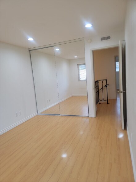 Building Photo - 8139 Via Mallorca