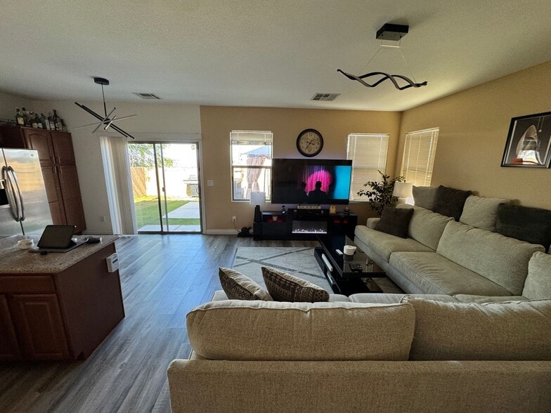 Building Photo - 4740 Trailhead Mesa St