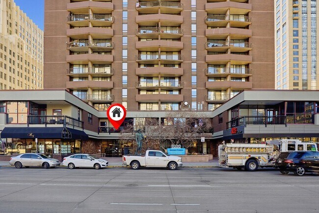 Building Photo - 35th Floor Downtown Denver Condo | 1 Bed | Private Balcony | Mountain Views