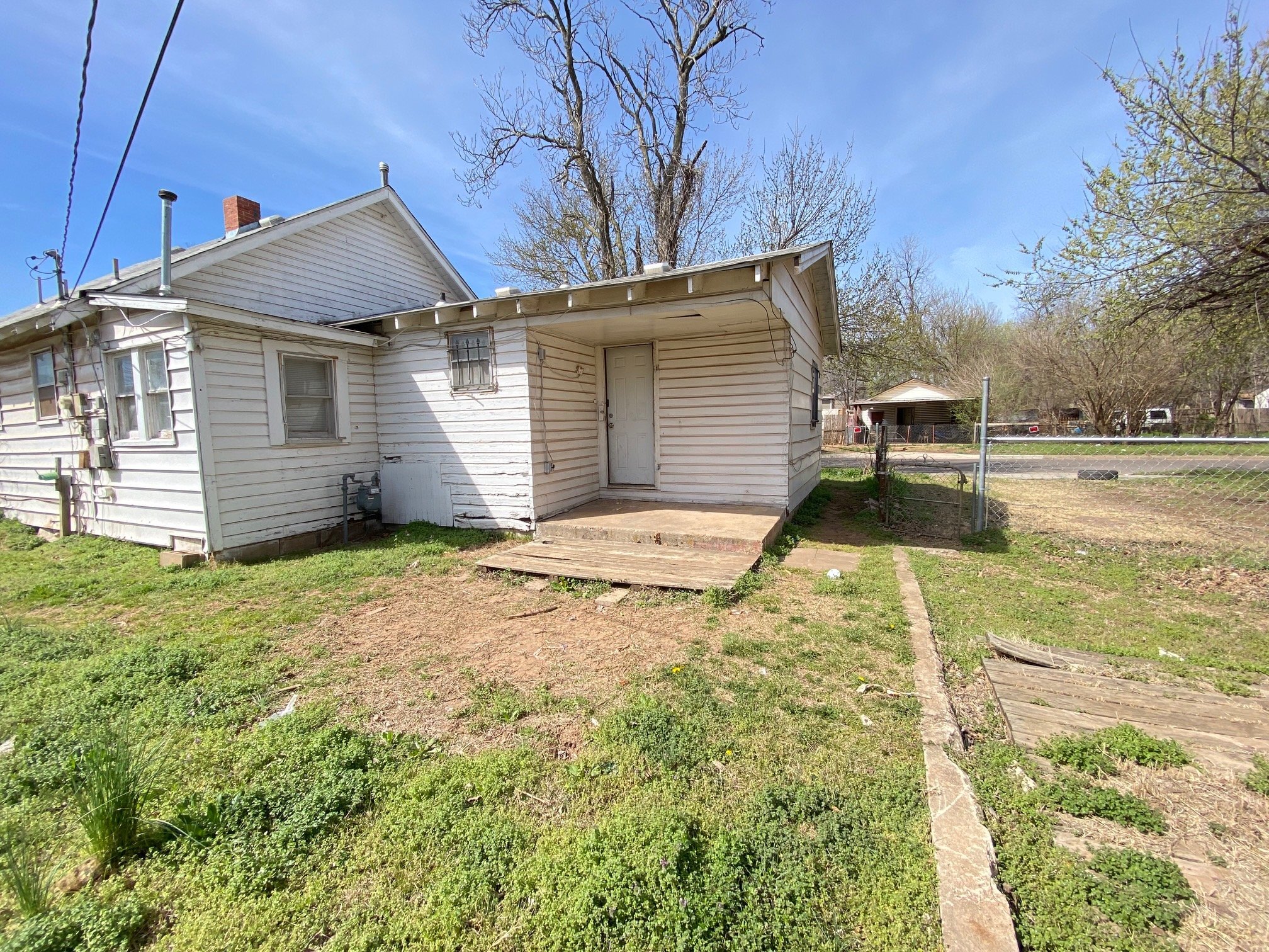 Building Photo - 1345 SW 27th St