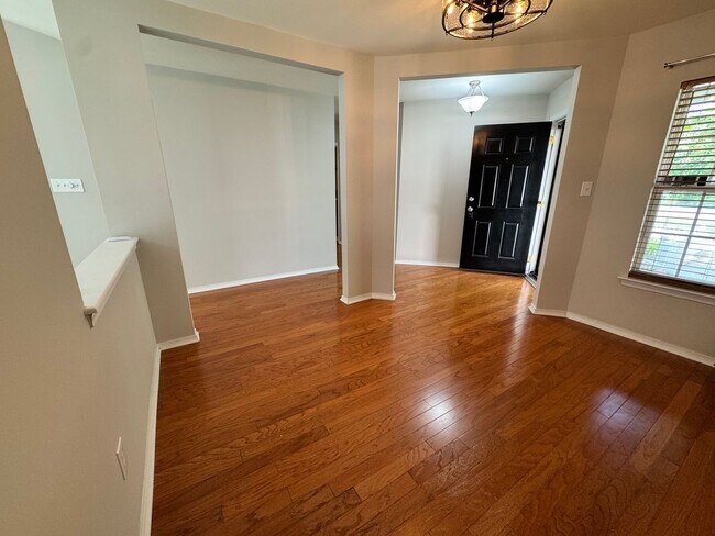 Building Photo - 5337 Thunderidge Drive