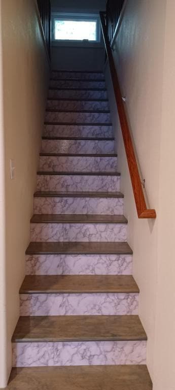 Building Photo - 6827 NE Glisan St